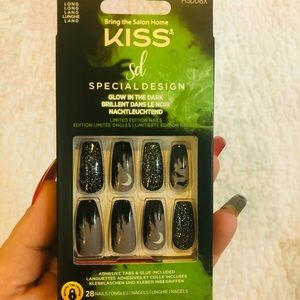 LIMITED EDITION HALLOWEEN NAILS